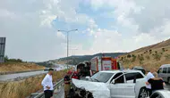 Susurluk otoyolunda cip ve kamyon çarpıştı