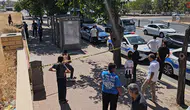 Uzaklaştırma kararına rağmen eşini durakta katletti