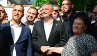 Özgür Özel acılı gününde Tufan Köse’nin yanına gitti