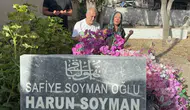 Safiye Soyman oğlunu mezarı başında andı