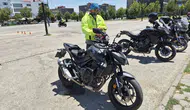 Sıcak havada motosiklet sürerken ekipmanlarınızı sakın çıkarmayın
