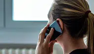 Psikologlar telefonda konuşurken neden hepimizin o hareketi yaptığını açıkladı
