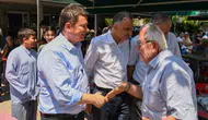 Erkan Aydın aşure kazanının başına geçti
