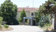Kırşehir’de boş kalan hastane binası vandalların hedefi oldu