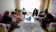 Başkan Dal şehit ailesini evinde ziyaret etti