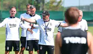 Beşiktaş Avrupa yolunda Midtjylland mesaisine tam gaz devam ediyor