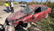 Kadirli'de otomobiller kavşakta çarpıştı