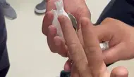 Kozan’da parmağına sıkışan yüzük itfaiye yardımıyla kesildi