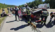 Kastamonu yolunda kaza Otomobil bariyerlere çarptı