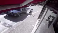 Mudanya’da yolun karşısına koşan yayaya otomobil çarptı
