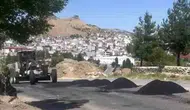Vatandaşın ağaç dikerek protesto ettiği yolda çalışmalar başladı