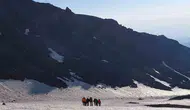 İnegöl ekibinden Erciyes zirvesinde 15 Temmuz anması