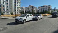 Adıyaman'da trafik kazası Bir sürücü hastaneye kaldırıldı