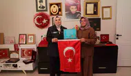 Hatay Belediyesi 15 Temmuz şehitlerinin ailelerini evlerinde ziyaret etti