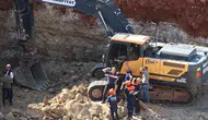 Denizli’de inşaat sahasında toprak altında kalan operatör hayatını kaybetti