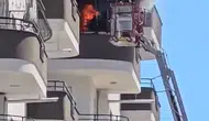 Adana’da yüksek katlı binada korkutan yangın