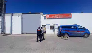 Kocaeli’de aranan iki hükümlü yakalanarak cezaevine gönderildi