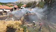 Burdur’daki tarlada 50 tonluk saman serveti yandı