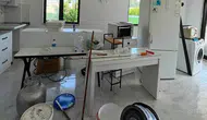 Kemer’de yangın mağduru ailenin evi yenilendi