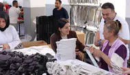 AK Parti İstanbul vekilleri üç ilçede esnafla buluştu