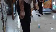 Bursa merkezdeki iş hanında lavabo açıcı patladı