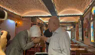 Bakan Göktaş Eskişehir sokaklarında esnafın nabzını tuttu