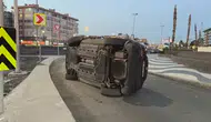 Bakırköy'de direksiyon hakimiyetini kaybeden sürücü kaza yaptı