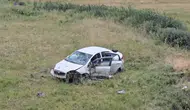 Karlıova yolunda kaza Araç takla attı