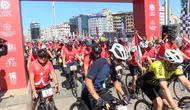15 Temmuz anısına Taksim'de pedallar darbe girişimine karşı döndü