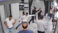 Esenyurt'ta dükkana sığınan adama dehşeti yaşattılar