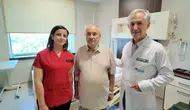 Uyanık ameliyatla şah damarındaki tıkanıklıktan kurtuldu