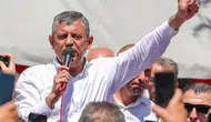 Sular durulmuyor: Yeni parti için düğmeye basılıyor