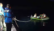 Van Gölü’nde zodyak botla sürüklenen 7 kişi kurtarıldı