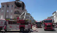 Antalya’da bir evde çıkan yangın mahalleliyi sokağa döktü