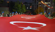 Şırnak 15 Temmuz için dev bayrakla yürüdü