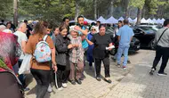 Karabük'teki şenlikte ağaçtan düşen dal paniği