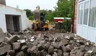 Kırıkkale'de şiddetli rüzgar cami minaresini devirdi