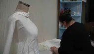 Sakaryalı terzinin 34 yıllık gelinlik mesaisi