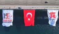 1915 Çanakkale Köprüsü dev Türk bayrağıyla selamlandı
