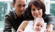 Arzum Onan ve Mehmet Aslantuğ'un oğlu Can ilgi odağı oldu