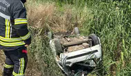 Burdur yolunda otomobil kanala uçtu