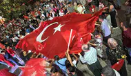 Edremit sokakları 15 Temmuz için meydanlara indi