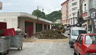 Trabzon’da CHP’li başkanlar istifa etti parti tabelası çöpe atıldı