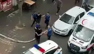 Avcılar'da sokak kavgası Kasaptan bıçak isteyip ortalığı birbirine kattı