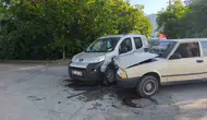 Seydişehir’de araçlar çarpıştı Dört kişi hastanelik oldu