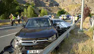 Gümüşhane yolunda üç araç birbirine girdi