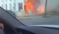 Beylikdüzü’nde bir dükkanda başlayan yangın üst kata sıçradı