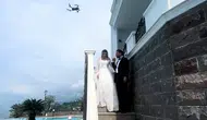 Rize’de düğün fotoğrafçısından dron ile ilginç serinletme yöntemi