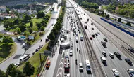 FSM Köprüsü çıkışında servis kazası 21 yaralı var