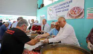 Düzce pazarında aşure bereketi